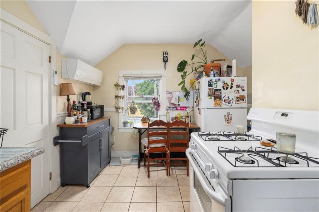 Multi Family at 56 Barton Street, Providence, photo 25 of 32