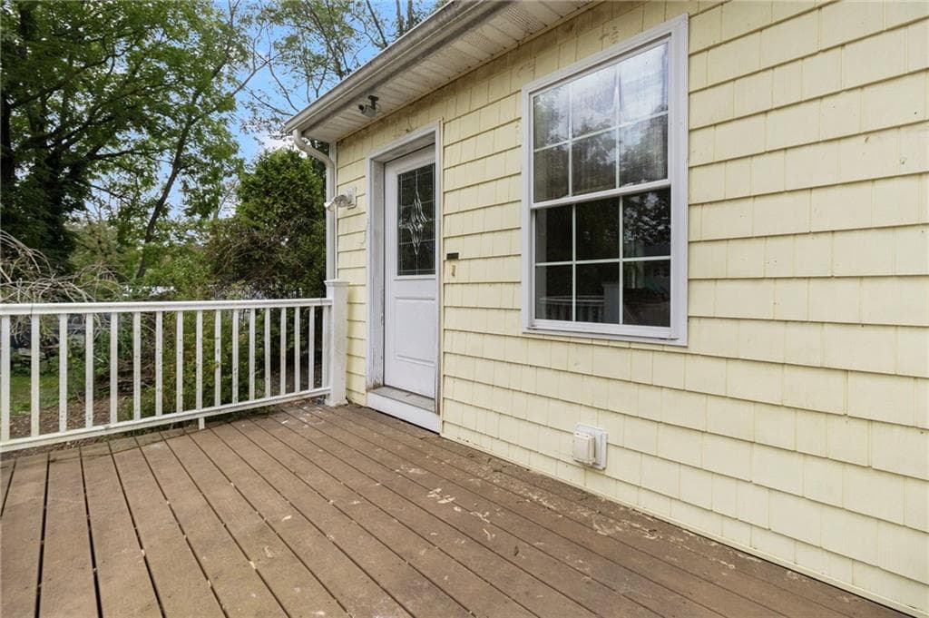Single Family Residence at 174 Ayrault Road, East Greenwich, photo 27 of 43