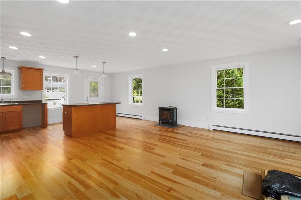 Single Family Residence at 174 Ayrault Road, East Greenwich, photo 6 of 43