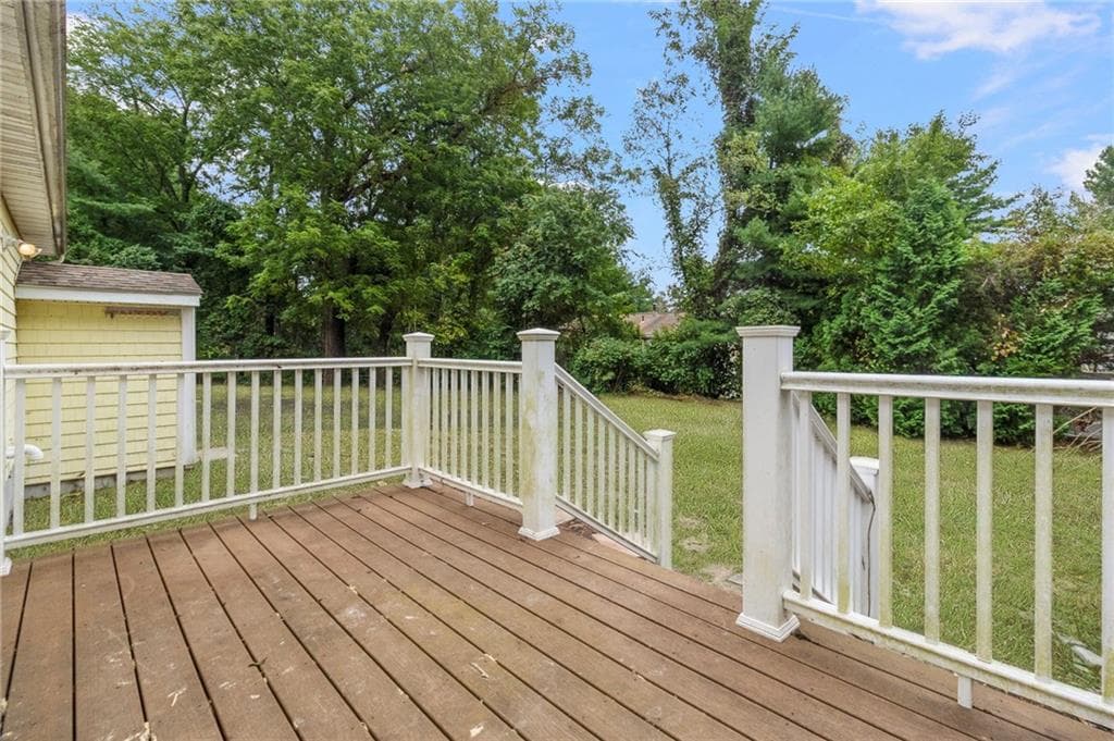 Single Family Residence at 174 Ayrault Road, East Greenwich, photo 26 of 43