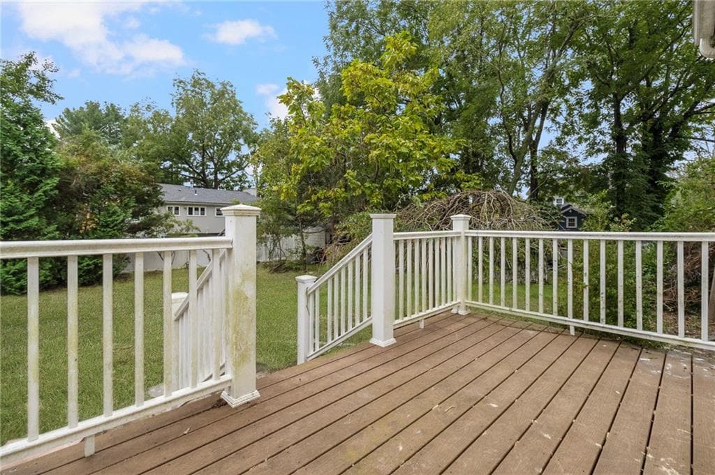 Single Family Residence at 174 Ayrault Road, East Greenwich, photo 28 of 43