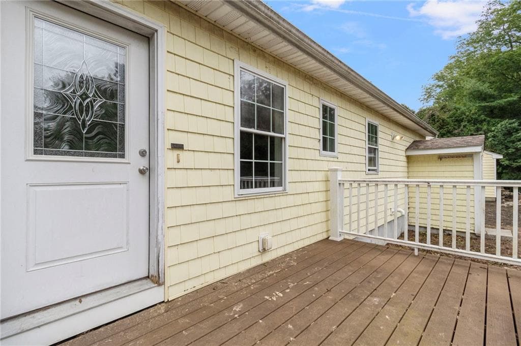 Single Family Residence at 174 Ayrault Road, East Greenwich, photo 24 of 43