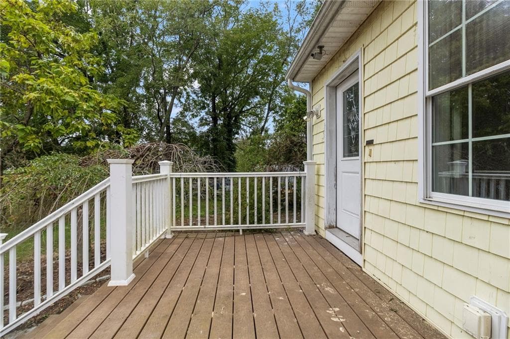 Single Family Residence at 174 Ayrault Road, East Greenwich, photo 30 of 43