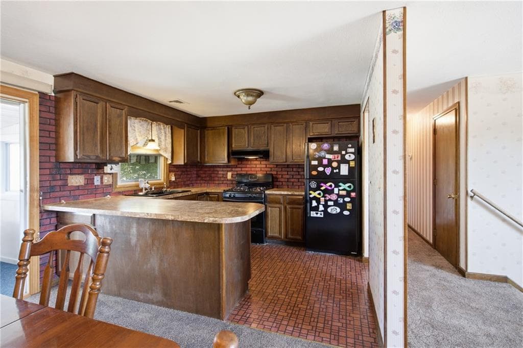 Single Family Residence at 45 Palmer Avenue, Cranston, photo 13 of 31