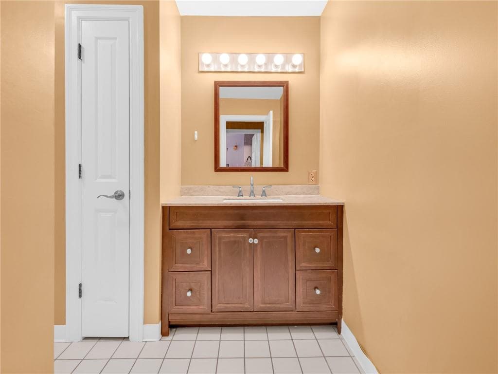 Condominium at 385 Westminister Street UNIT 3B, Providence, photo 12 of 18