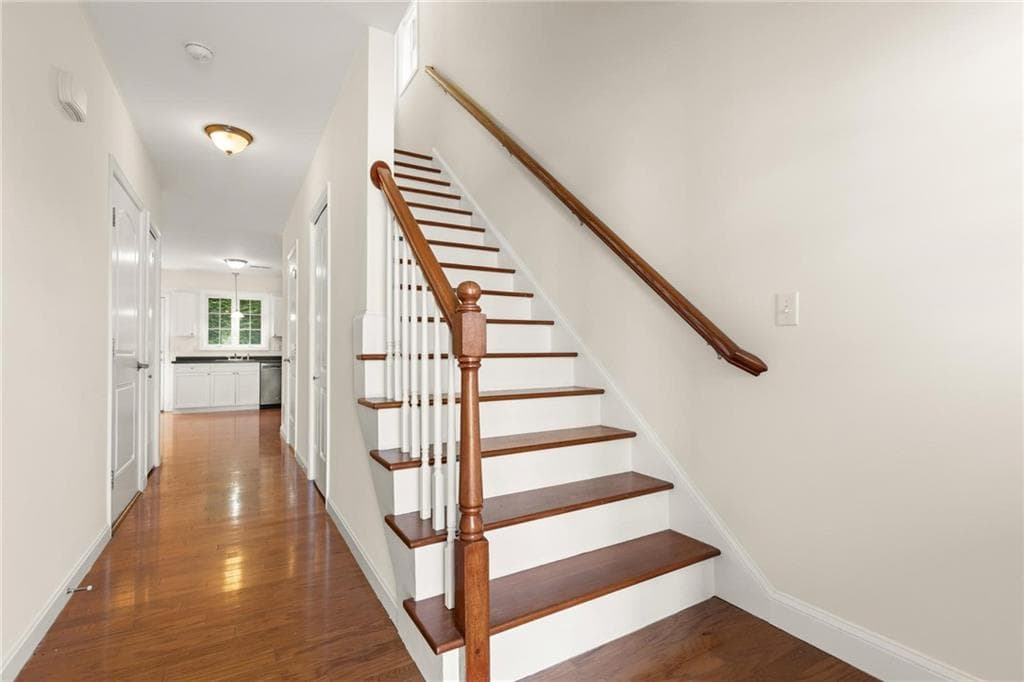 Condominium at 25 Sonya Drive, Coventry, photo 14 of 30