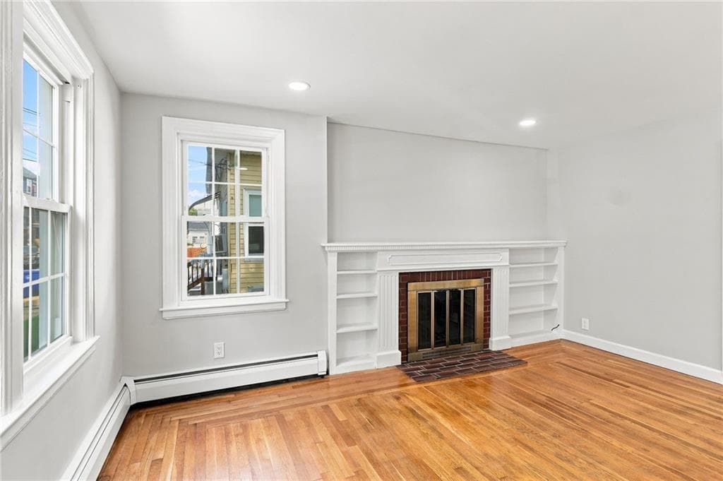 Single Family Residence at 31 Rowan Street, Providence, photo 3 of 48