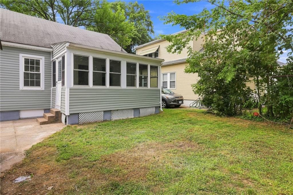Single Family Residence at 31 Rowan Street, Providence, photo 44 of 48