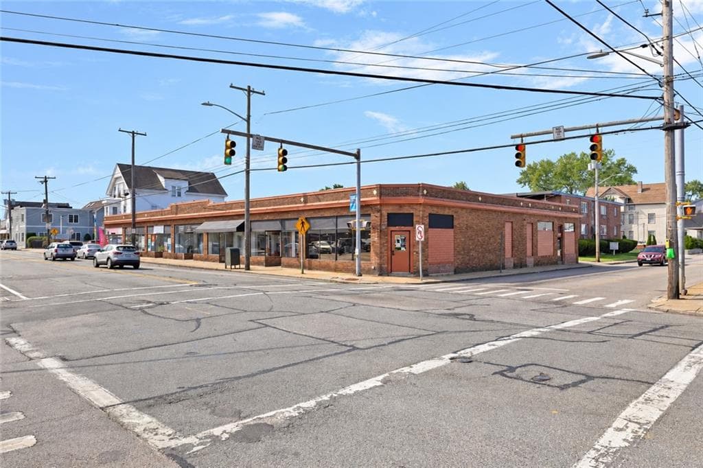 Commercial at 570 582 Smithfield Avenue UNIT 6, Pawtucket, photo 3 of 30