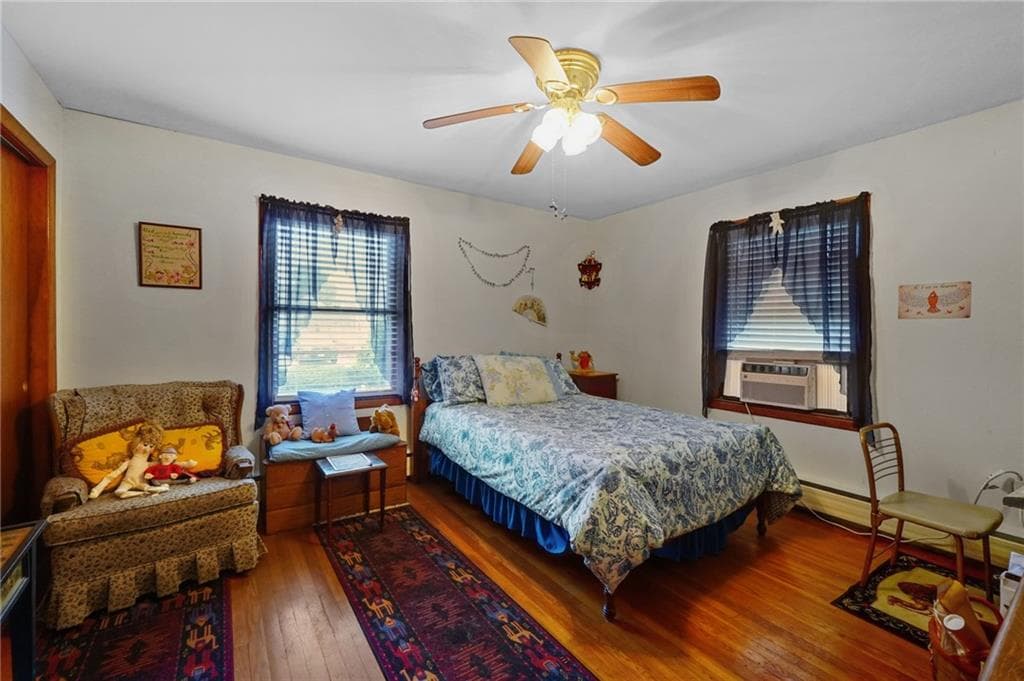 Single Family Residence at 136 Earl Avenue, East Providence, photo 10 of 16