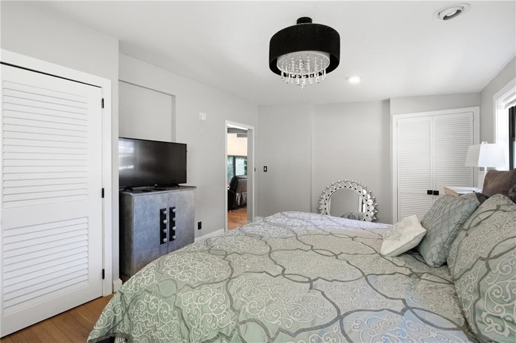 Single Family Residence at 3 Hilltop Court, Smithfield, photo 23 of 36