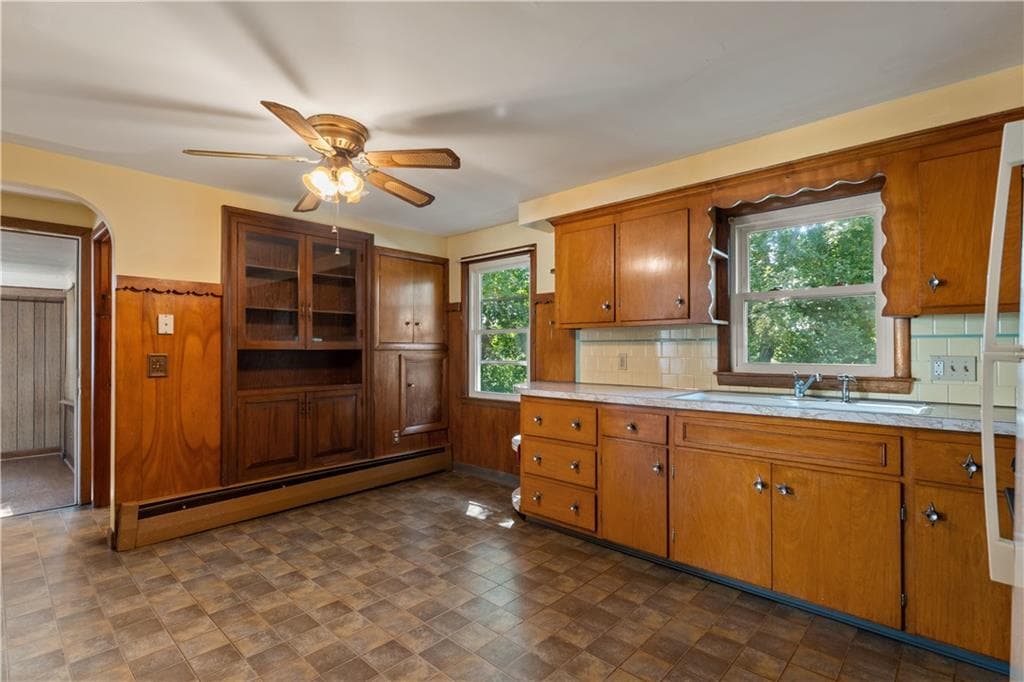 Single Family Residence at 89 Marlow Street, Cranston, photo 8 of 37