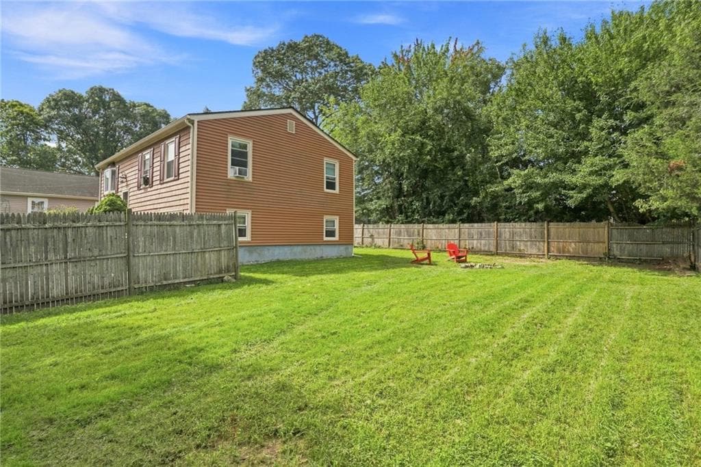 Single Family Residence at 77 Kenneth Avenue, Warwick, photo 26 of 28