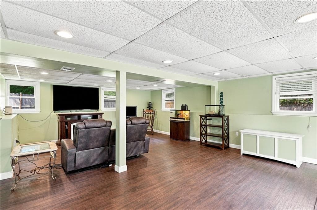 Single Family Residence at 77 Kenneth Avenue, Warwick, photo 22 of 28