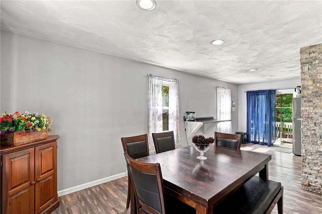 Single Family Residence at 77 Kenneth Avenue, Warwick, photo 10 of 28