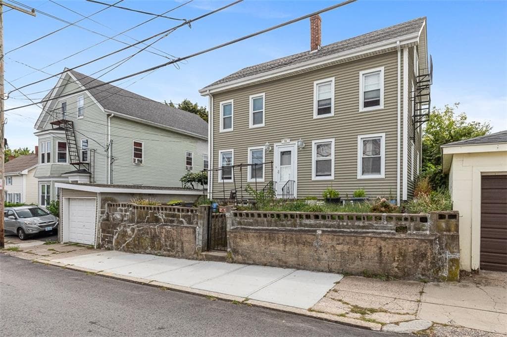 Multi Family at 94 Perry Street, Central Falls, photo 4 of 48