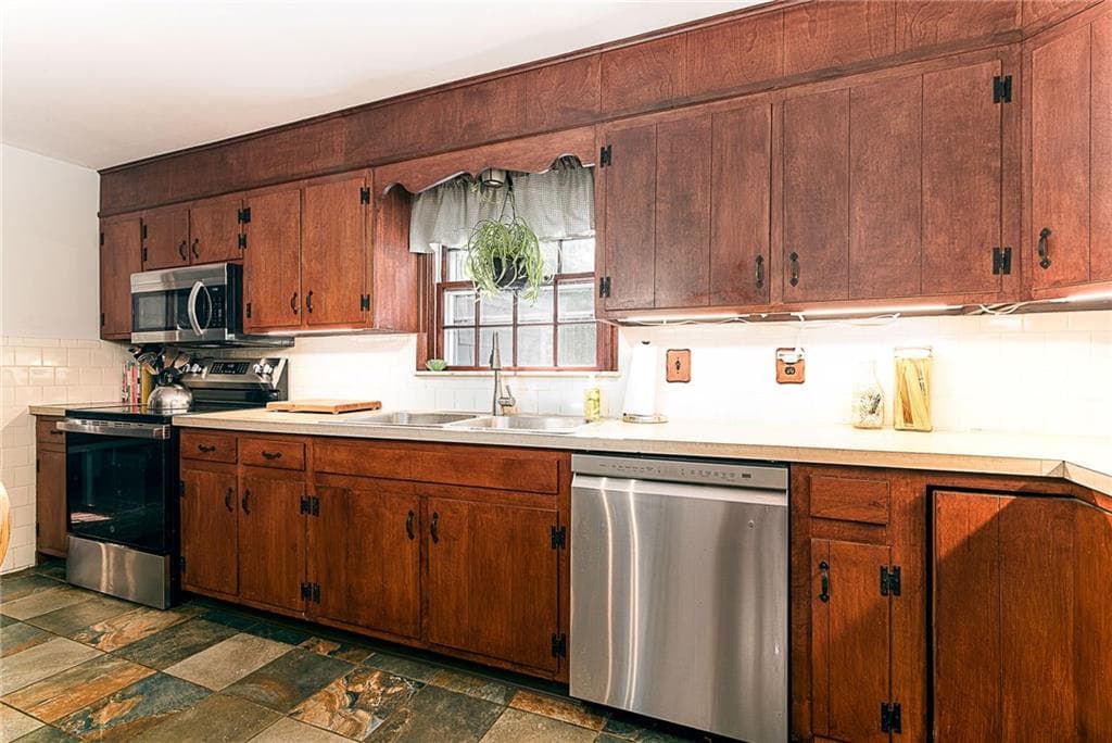 Single Family Residence at 63 Collins Road, Hopkinton, photo 24 of 50