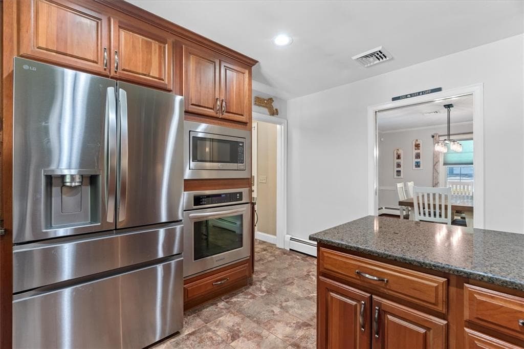 Single Family Residence at 101 Newell Drive, Cumberland, photo 10 of 47