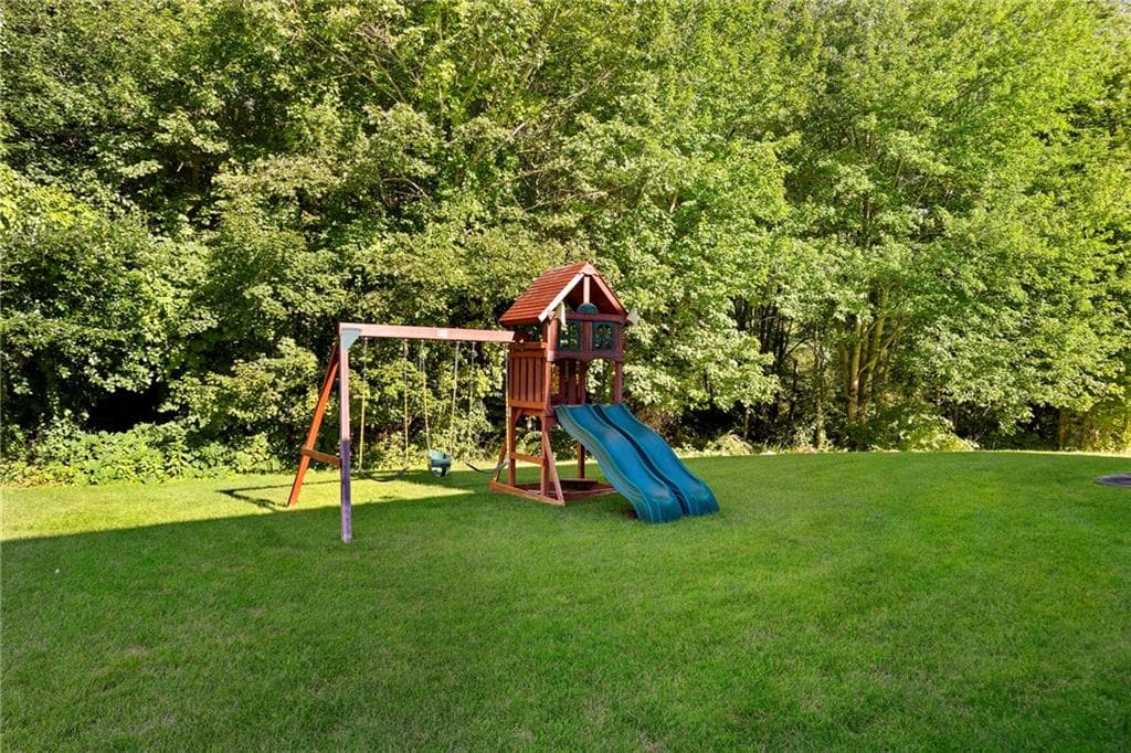 Single Family Residence at 34 East Lantern Road, Lincoln, photo 42 of 49
