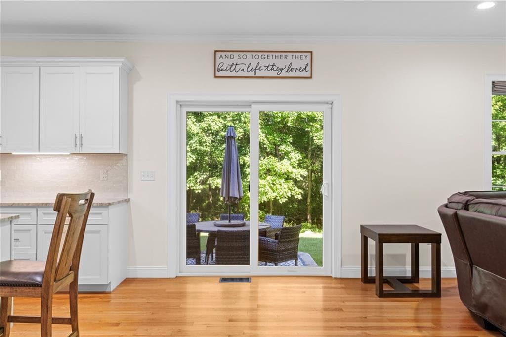 Single Family Residence at 34 East Lantern Road, Lincoln, photo 13 of 49