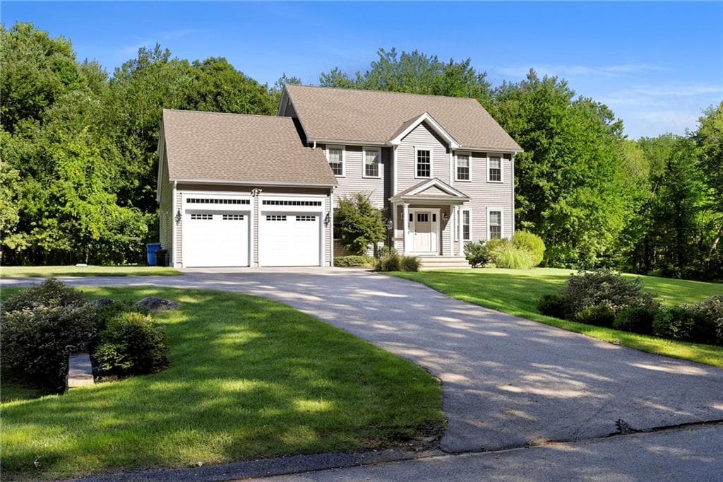 Single Family Residence at 34 East Lantern Road, Lincoln, photo 3 of 49