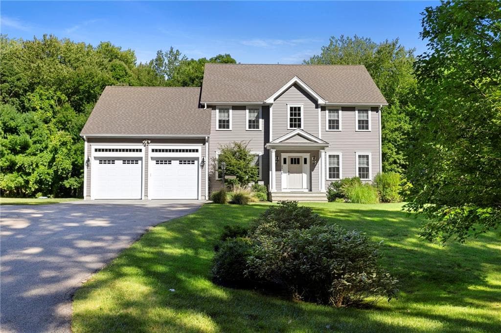 34 East Lantern Road