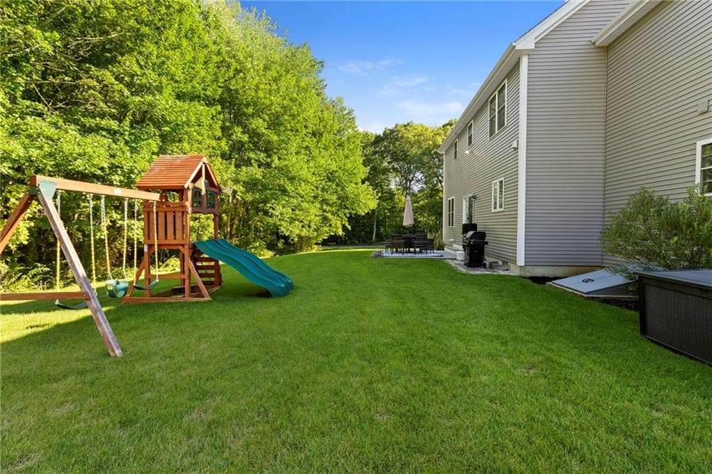 Single Family Residence at 34 East Lantern Road, Lincoln, photo 41 of 49