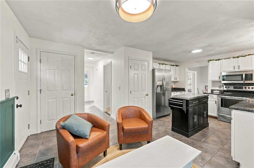 Single Family Residence at 93 Pilgrim Avenue, Coventry, photo 5 of 48