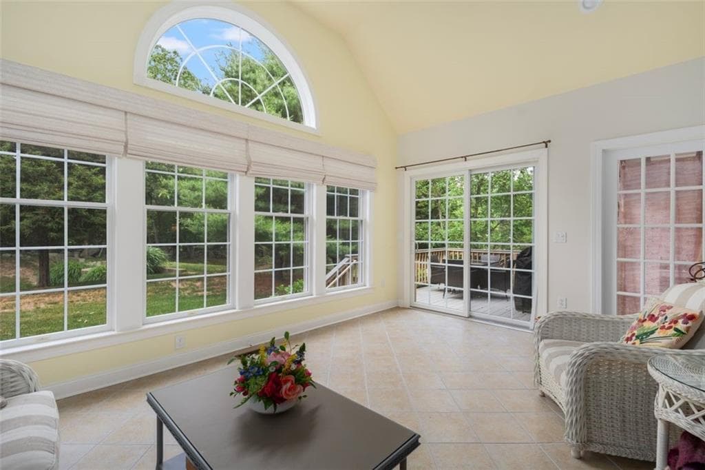 Condominium at 50 Seal Island Road, Bristol, photo 18 of 47