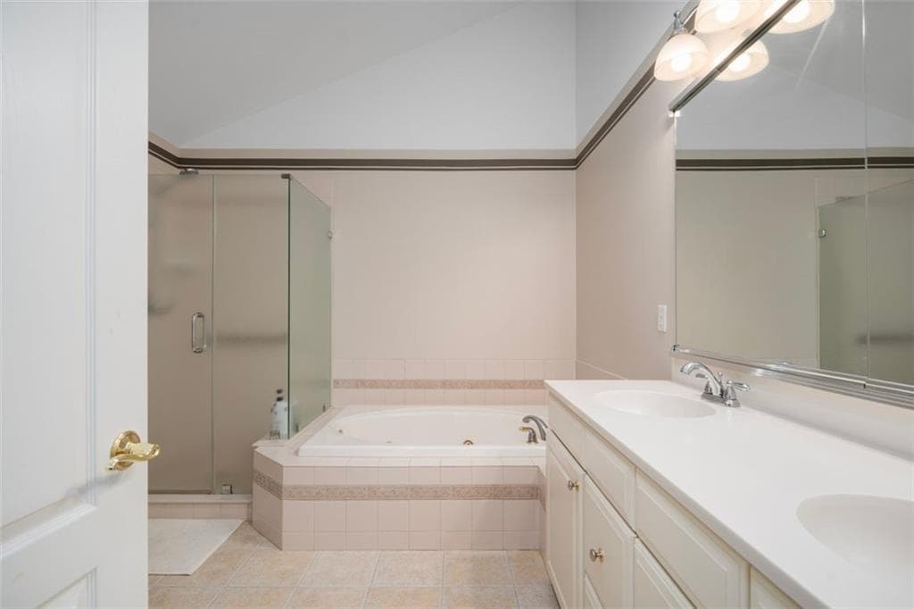 Condominium at 50 Seal Island Road, Bristol, photo 31 of 47
