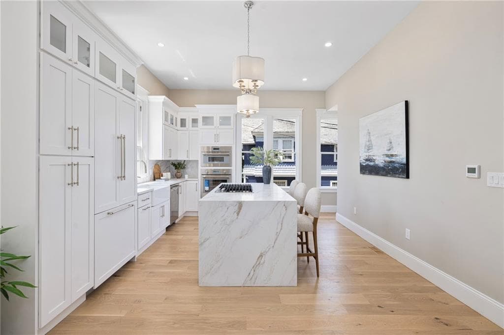 Condominium at 41 School Street UNIT 1, Newport, photo 6 of 36