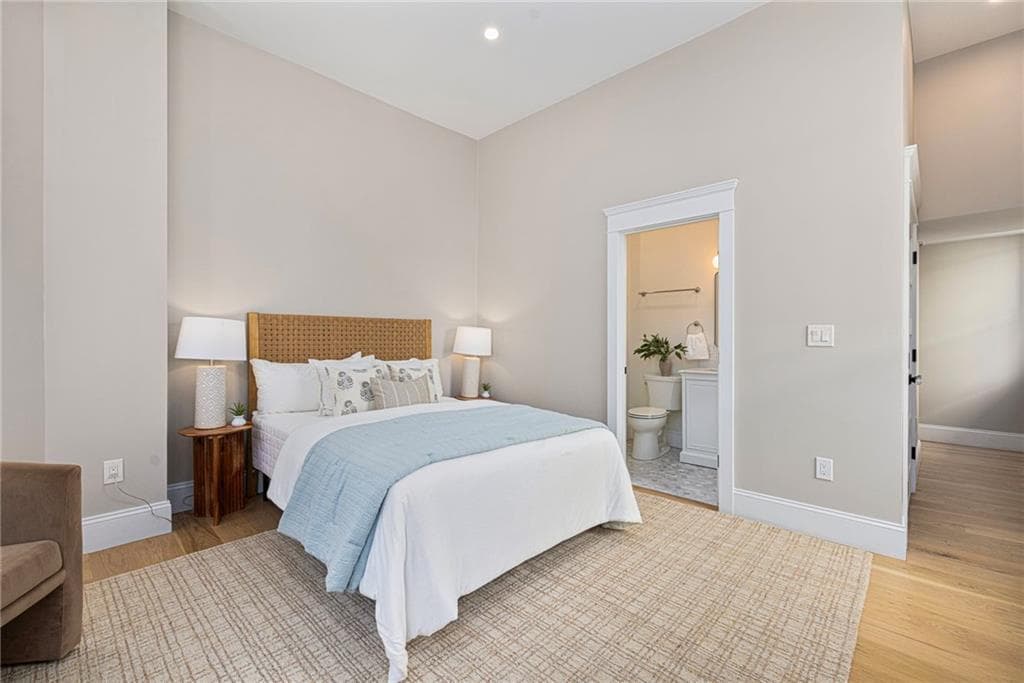 Condominium at 41 School Street UNIT 1, Newport, photo 18 of 36