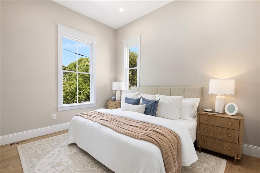 Condominium at 41 School Street UNIT 1, Newport, photo 11 of 36