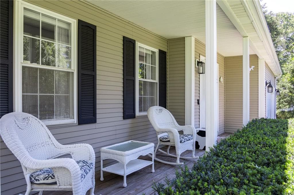 Single Family Residence at 17 Watch Hill Way, South Kingstown, photo 5 of 50