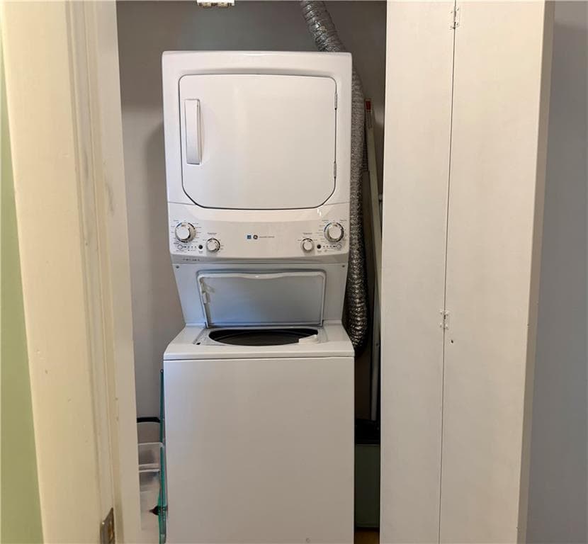 Condominium at 32 W Castle Way UNIT A, Charlestown, photo 18 of 24