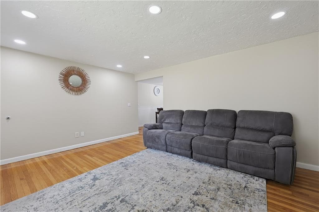 Single Family Residence at 849 Roger Williams Avenue, East Providence, photo 13 of 40