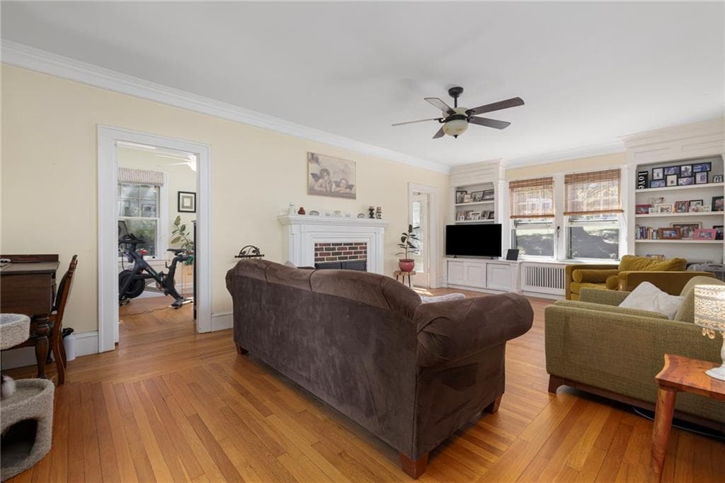 Single Family Residence at 29 Valentine Circle, Warwick, photo 24 of 49