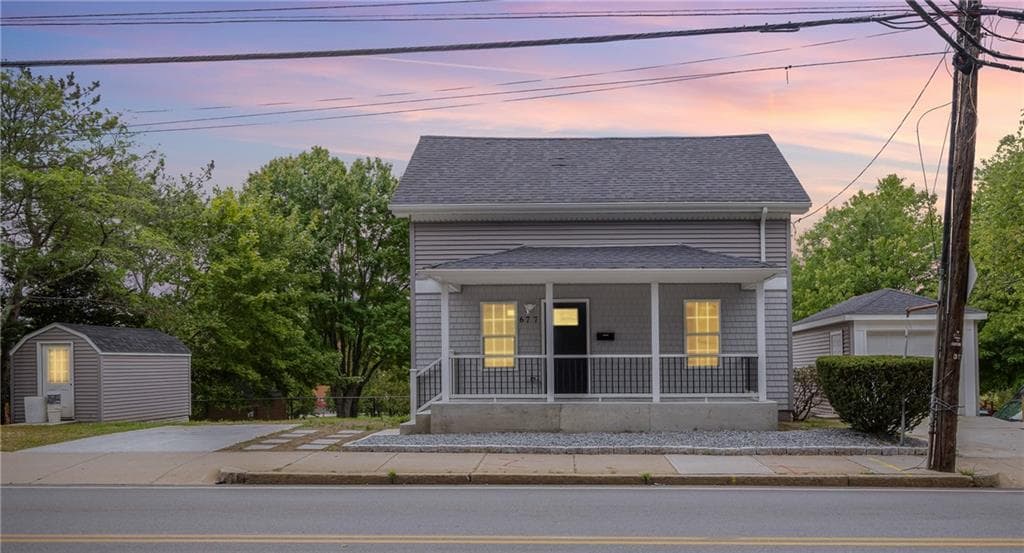 Single Family Residence at 677 Cass Avenue, Woonsocket, photo 3 of 37