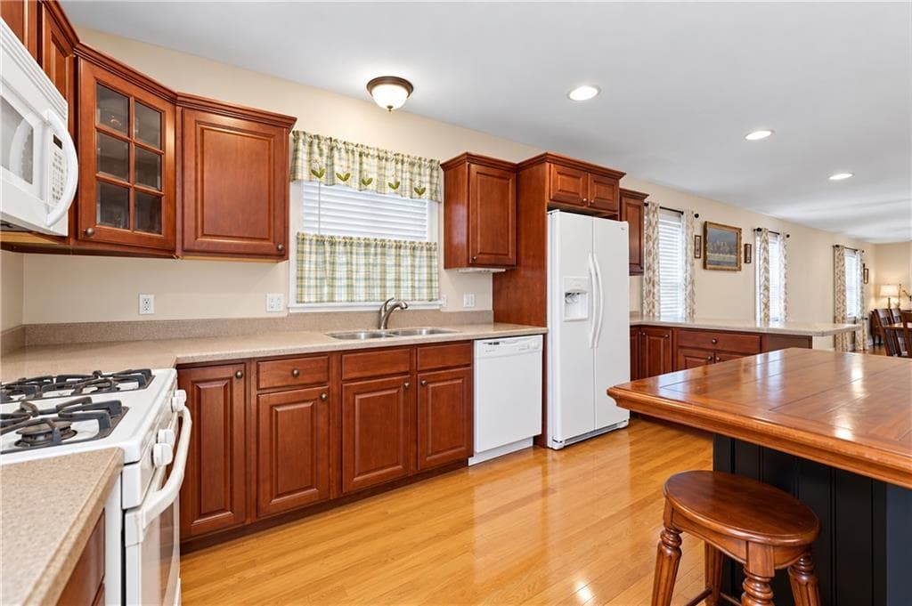 Single Family Residence at 15 Metacomet Avenue, East Providence, photo 20 of 35