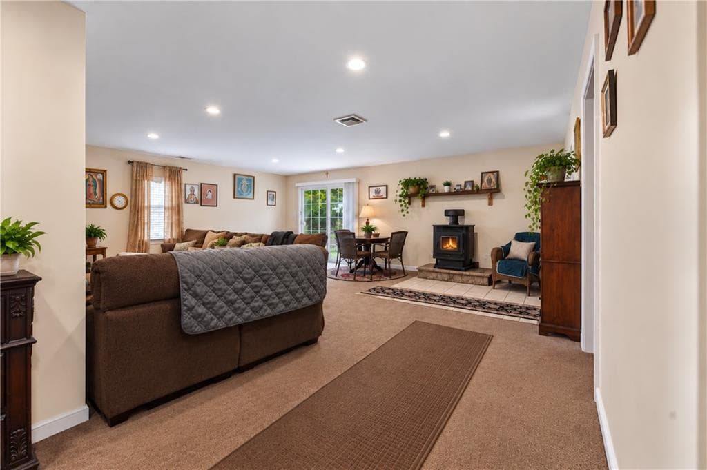 Single Family Residence at 15 Metacomet Avenue, East Providence, photo 10 of 35