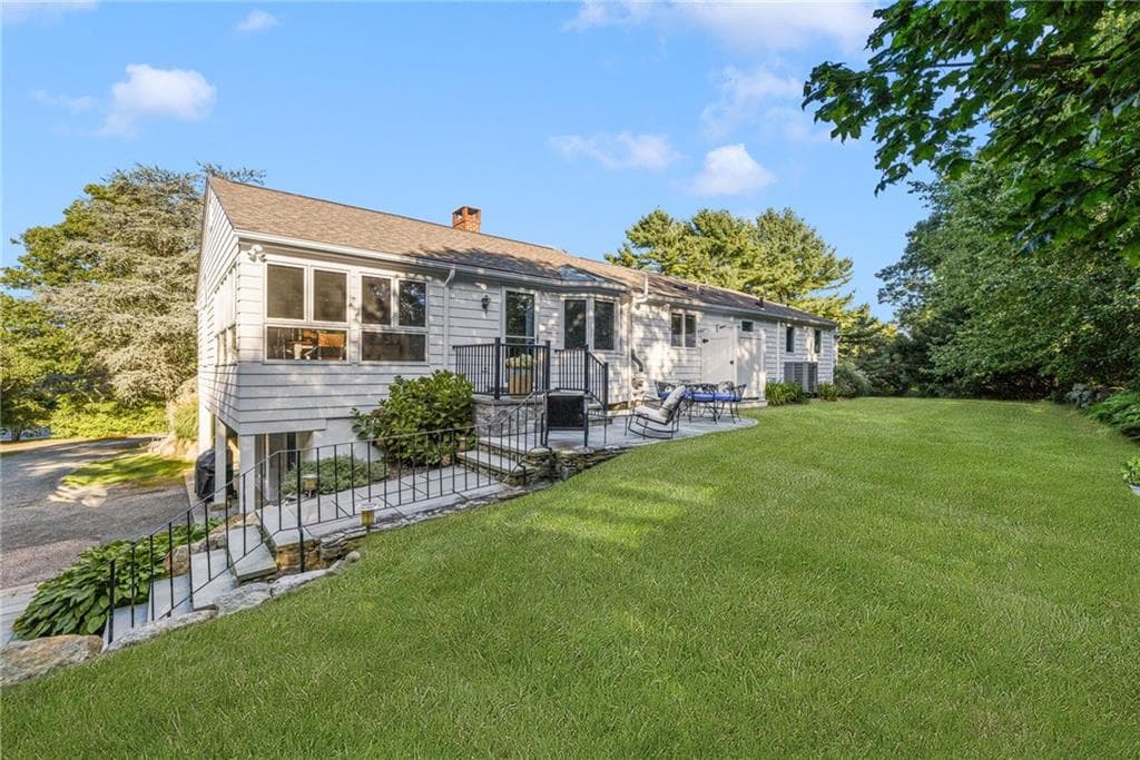 Single Family Residence at 251 Succotash Road, South Kingstown, photo 3 of 43