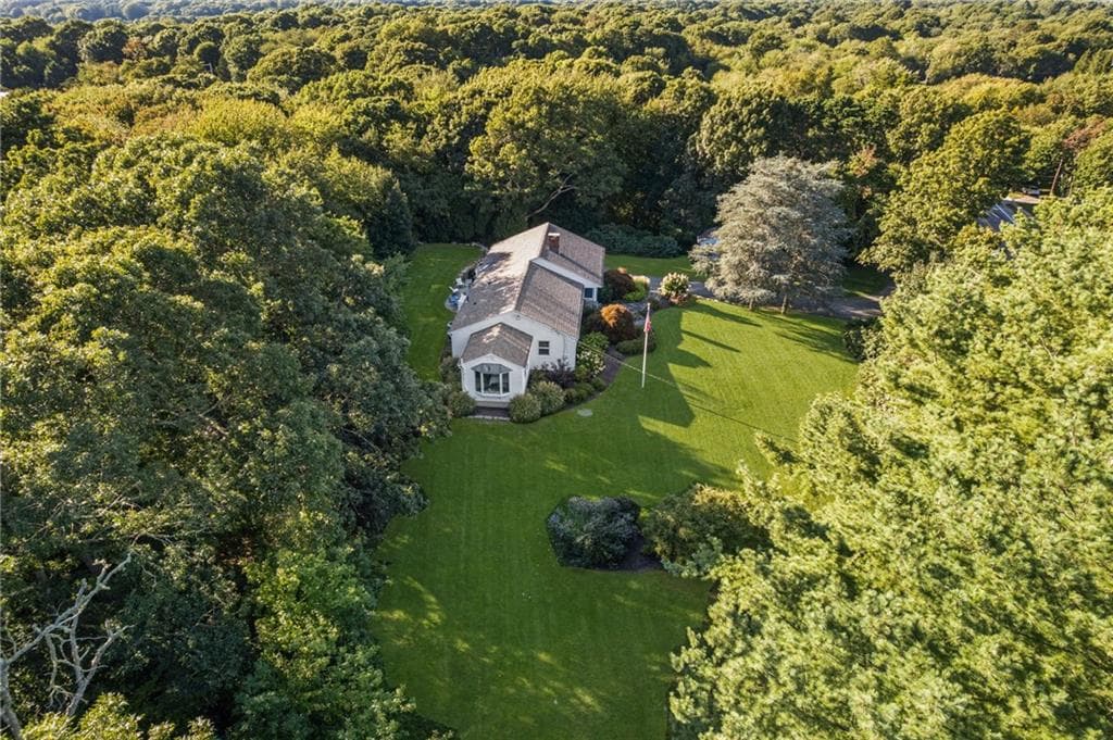 Single Family Residence at 251 Succotash Road, South Kingstown, photo 36 of 43