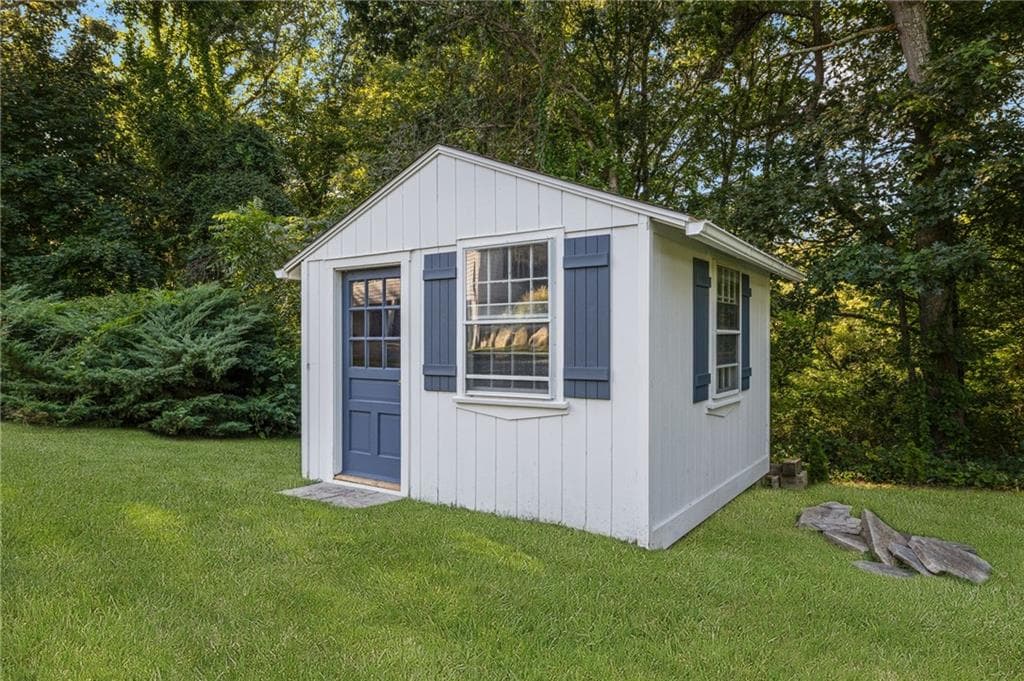 Single Family Residence at 251 Succotash Road, South Kingstown, photo 34 of 43