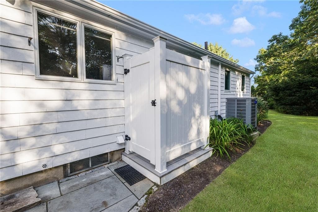 Single Family Residence at 251 Succotash Road, South Kingstown, photo 33 of 43