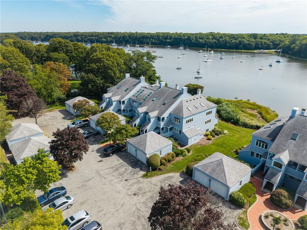 152 Crompton Avenue UNIT 5