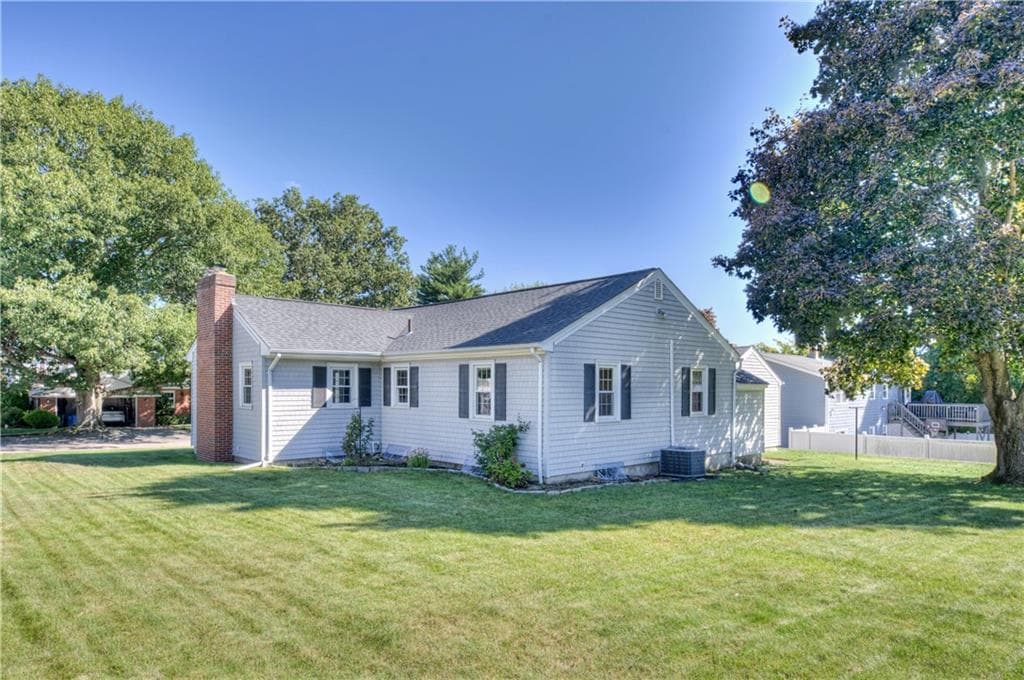 Single Family Residence at 40 Brimfield Road, Cranston, photo 29 of 40