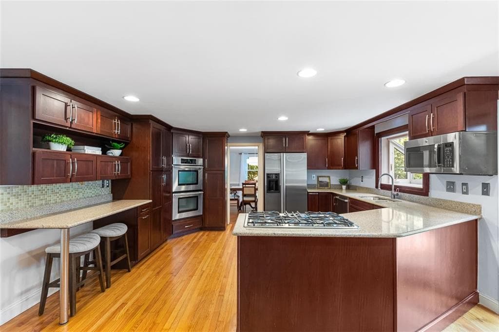 Single Family Residence at 7 Terrace Drive, Barrington, photo 13 of 49