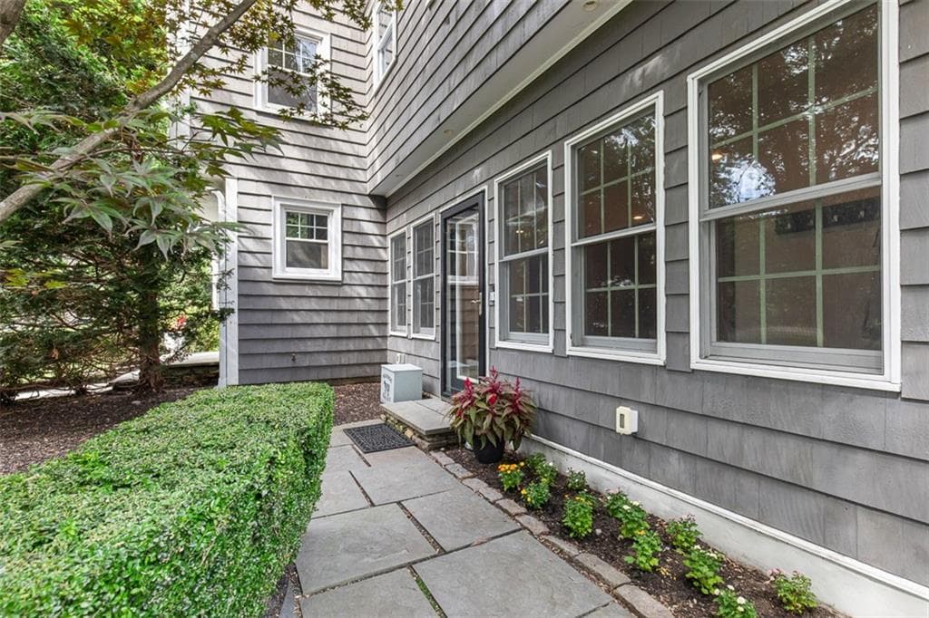 Single Family Residence at 7 Terrace Drive, Barrington, photo 4 of 49