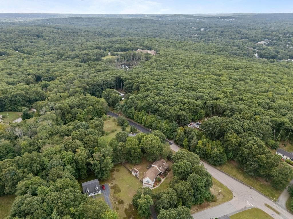Single Family Residence at 133 Killiney Woods, Millville, photo 7 of 50