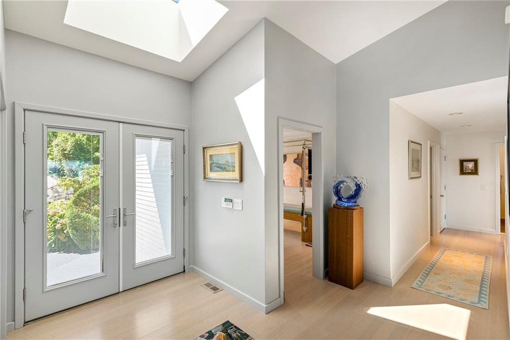 Single Family Residence at 38 Newton Avenue, Narragansett, photo 6 of 44